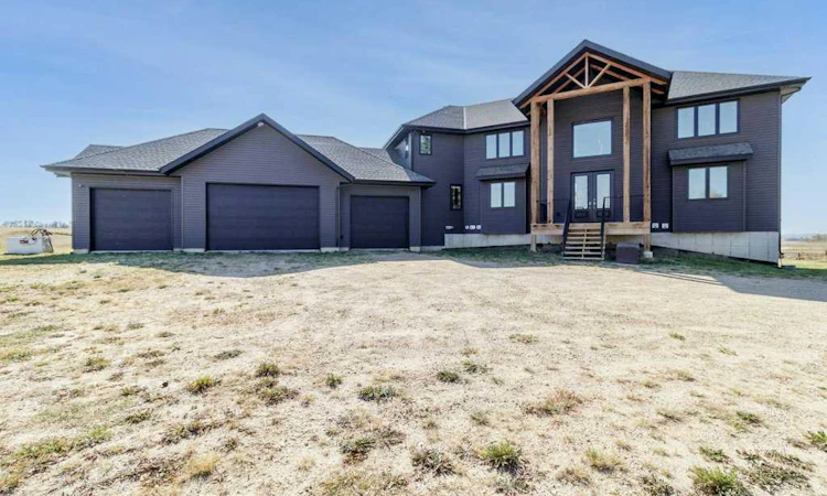 28513 Township Road 374