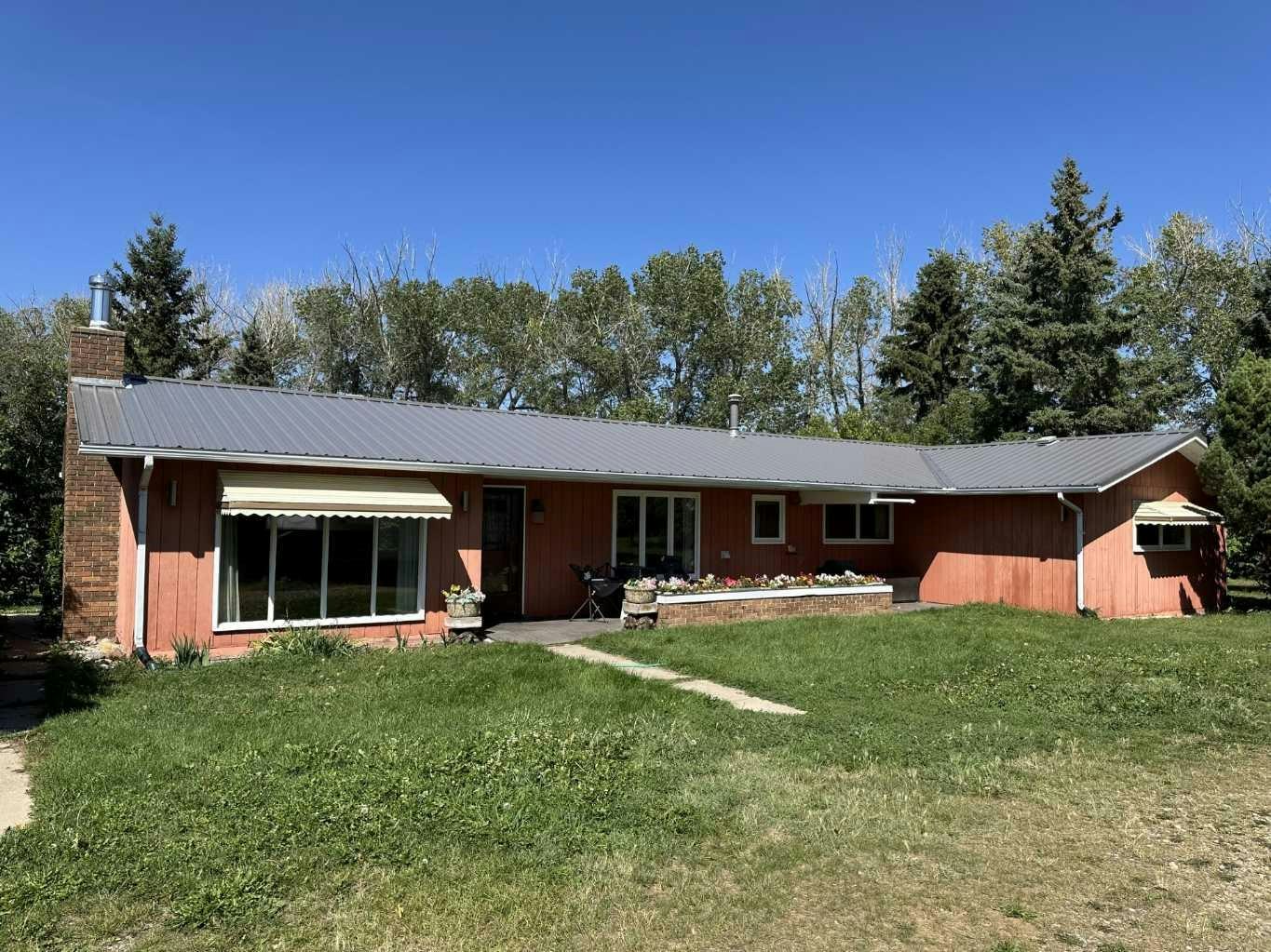 32276 Highway 2 A, Rural Mountain View County, AB, T4H 1T8