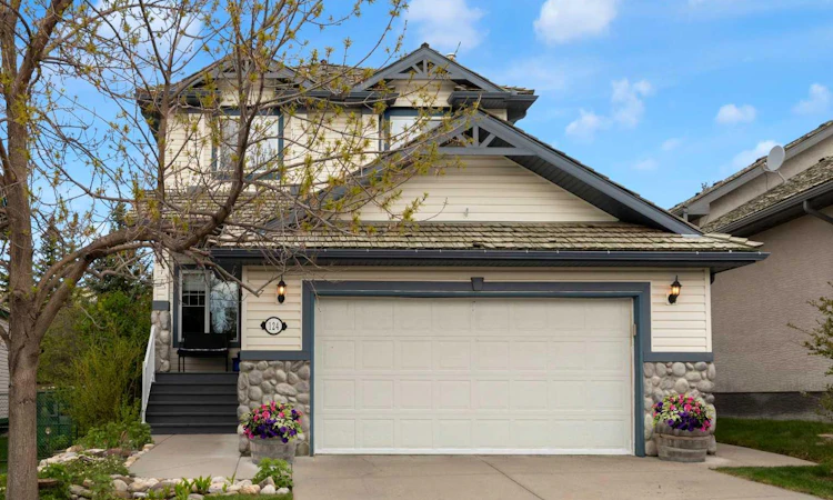 124 Gleneagles Terrace