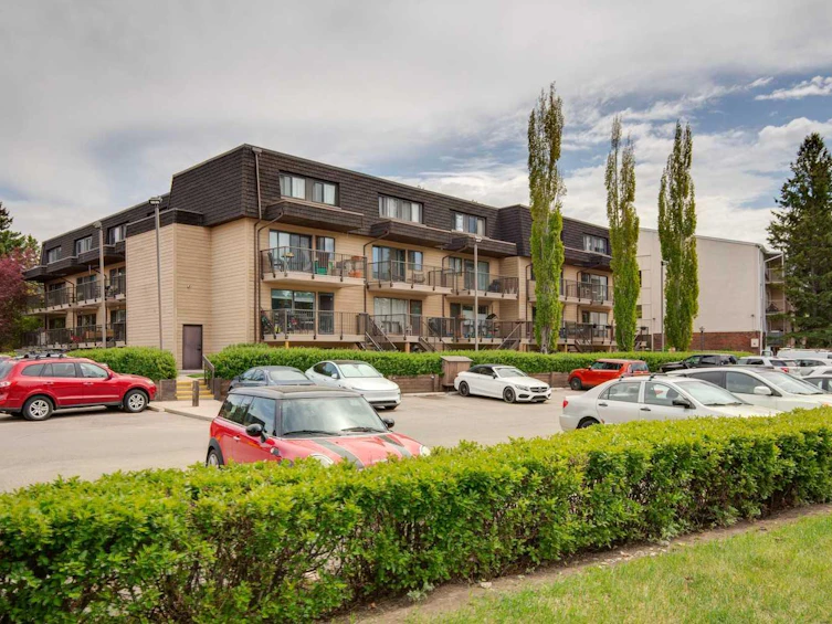 17-3519 49 Street NW, Calgary, AB, T3A 2E1 - 17
