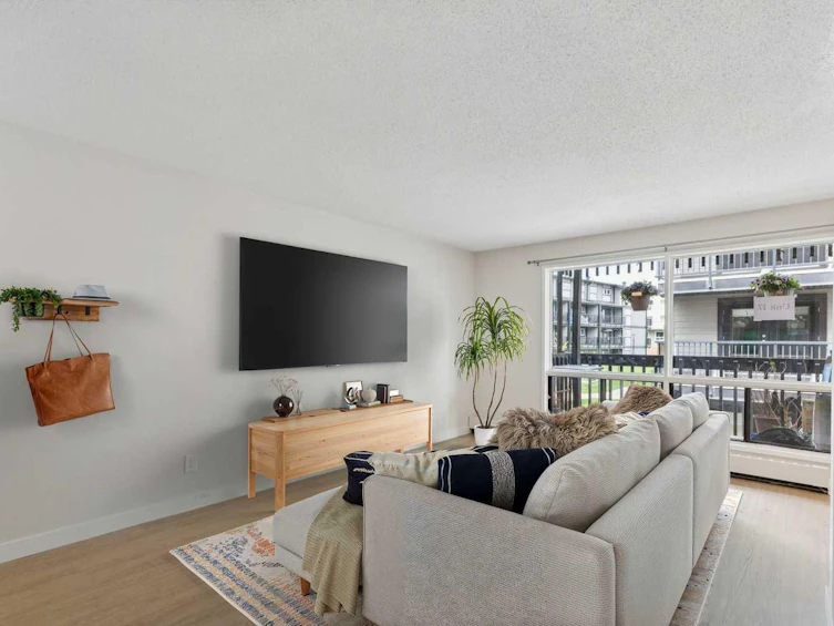 17-3519 49 Street NW, Calgary, AB, T3A 2E1 - 2