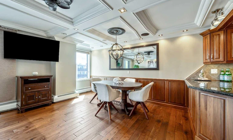 302-1208 14 Avenue SW