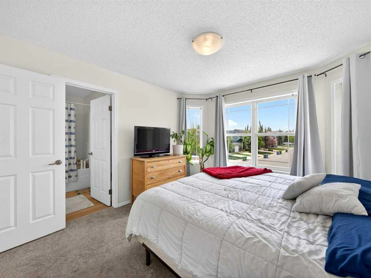 194 Everoak Gardens SW, Calgary, AB, T2Y 0C6 - 28