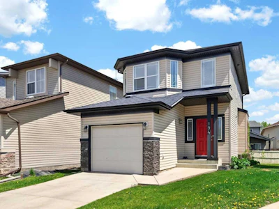 194 Everoak Gardens SW - 2