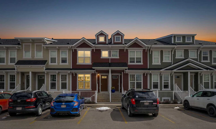 616 Cranford Mews SE