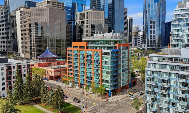 606-205 Riverfront Avenue SW