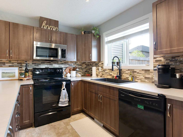 79 Sunset Road, Cochrane, AB, T4C 0W4 - 9