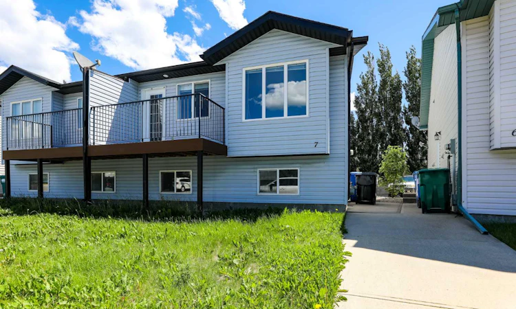 7-720 Heritage Boulevard W