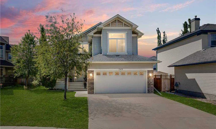 249 West Lakeview Place