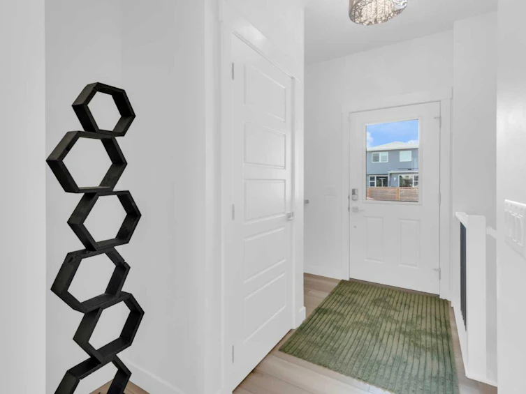 47 Walgrove Park SE, Calgary, AB, T2X 4N9 - 7