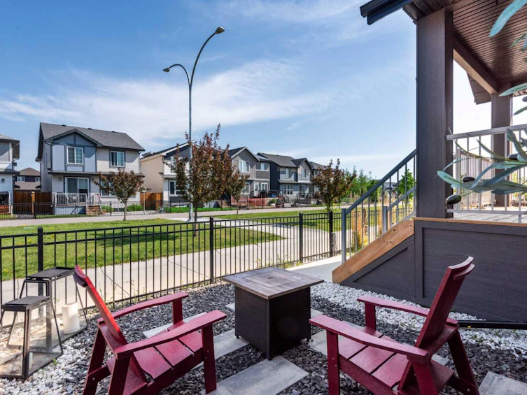 47 Walgrove Park SE, Calgary, AB, T2X 4N9 - 35