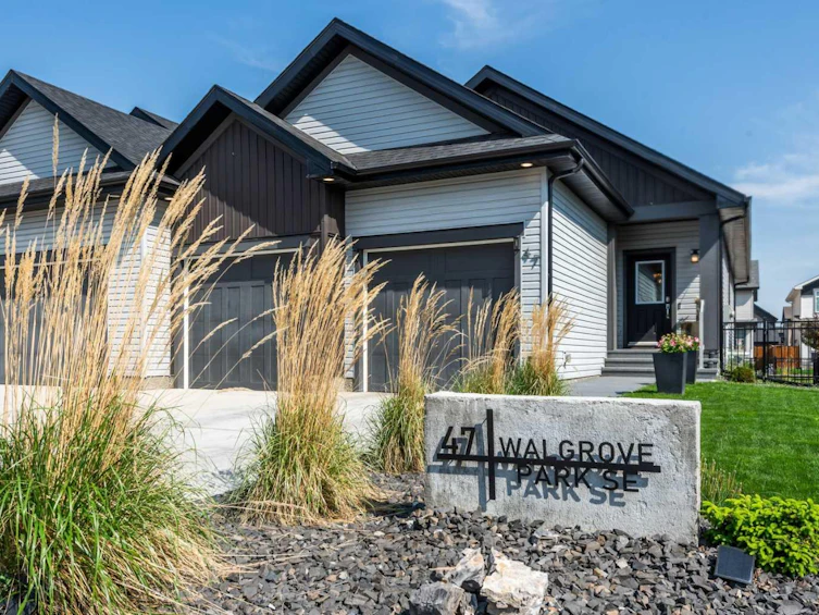 47 Walgrove Park SE, Calgary, AB, T2X 4N9