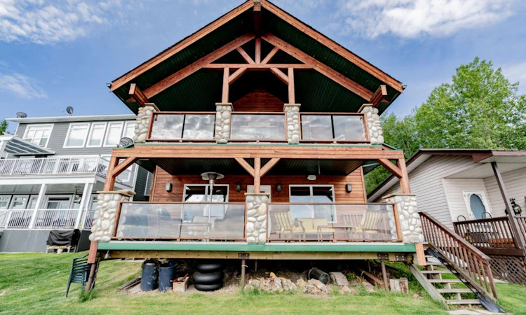 53 Boyd Lakeshore