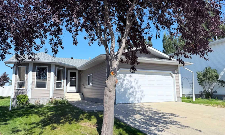 12 Clearwater Crescent