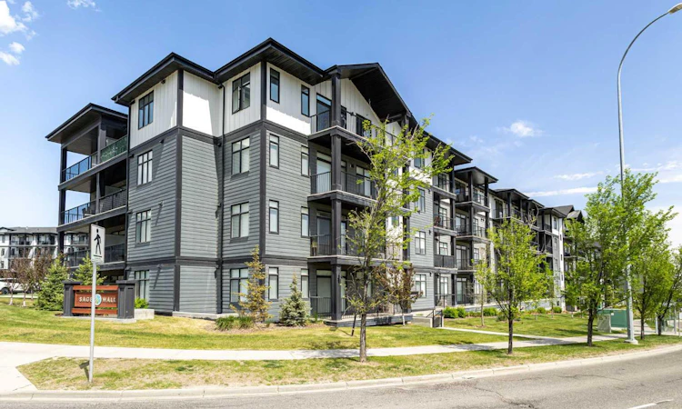 205-10 Sage Hill Walk NW