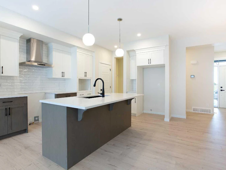 53 Creekside Passage SW, Calgary, AB, T2X 5V6 - 7