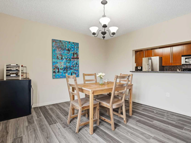 212-790 Kingsmere Crescent SW, Calgary, AB, T2V 2G9 - 6