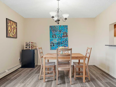 212-790 Kingsmere Crescent SW - 5