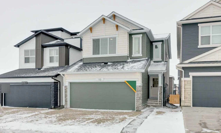 112 Amblefield Grove NW
