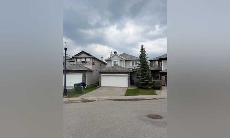 65 Spring Crescent SW