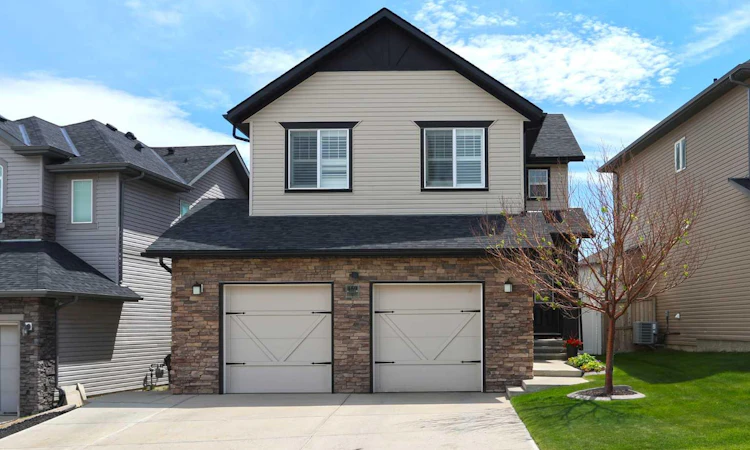 159 Sherwood Crescent NW