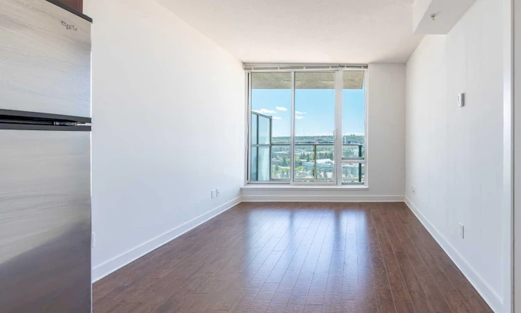 1307-3830 Brentwood Road NW