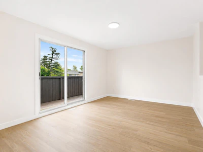 4-1701 48 Street SE - 2