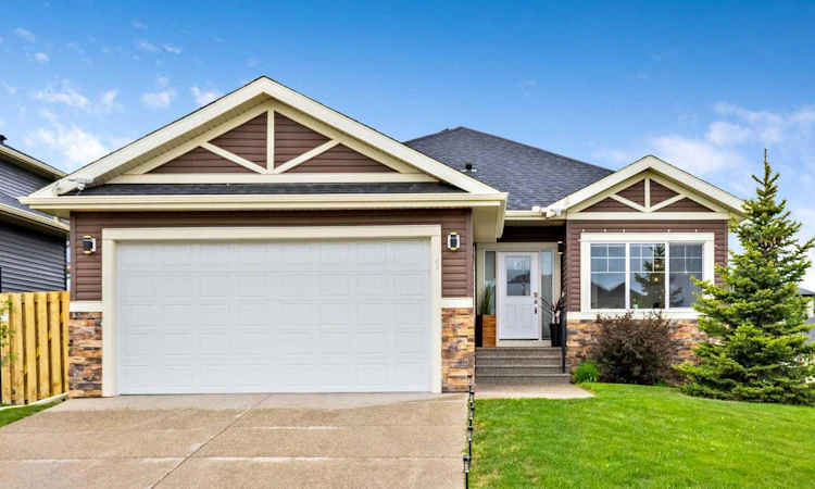 1 Lakes Estates Circle