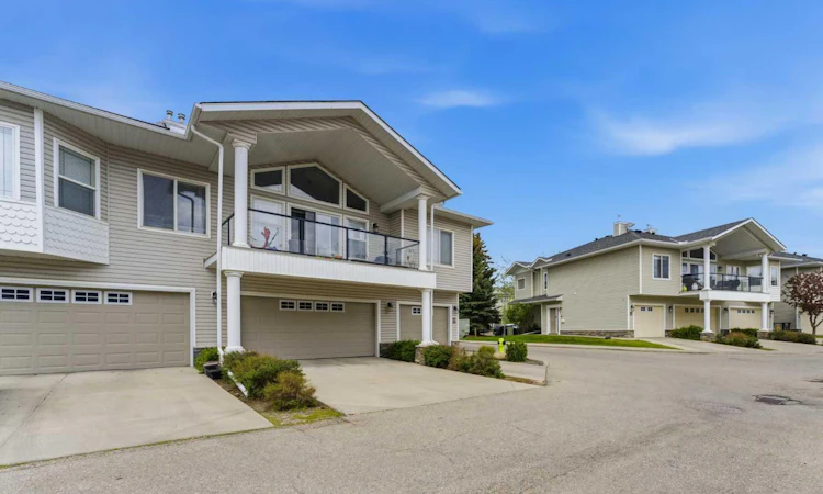 12 Rocky Vista Terrace NW