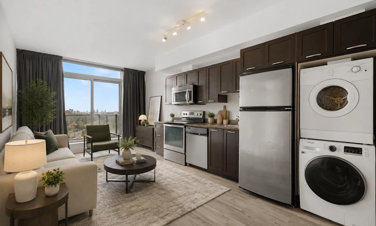 1902-3820 Brentwood Road NW