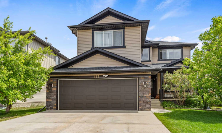 123 Hawkmere View