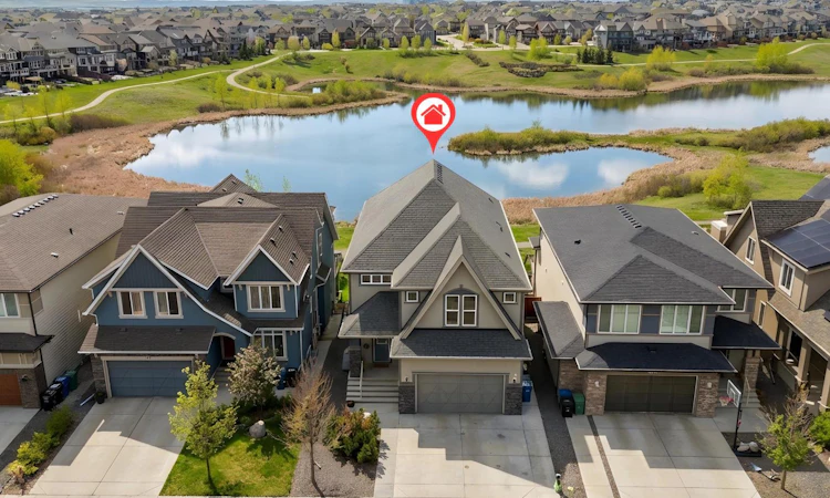 121 Marquis View SE