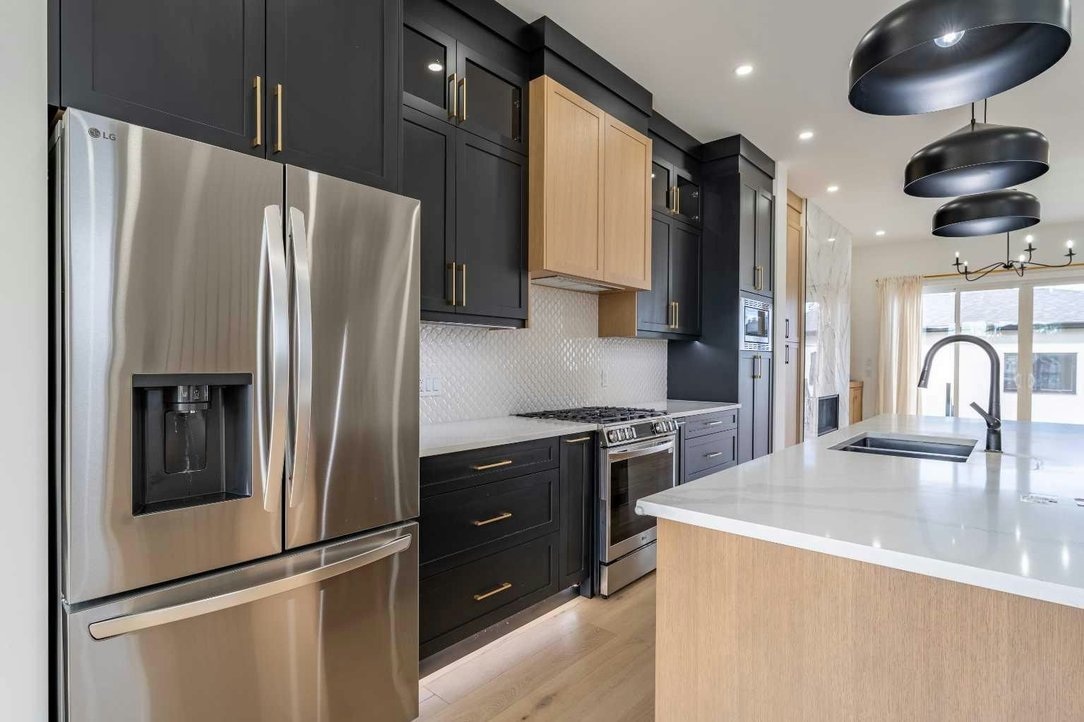 3925 74 Street NW, Calgary, AB, T3B 2M5