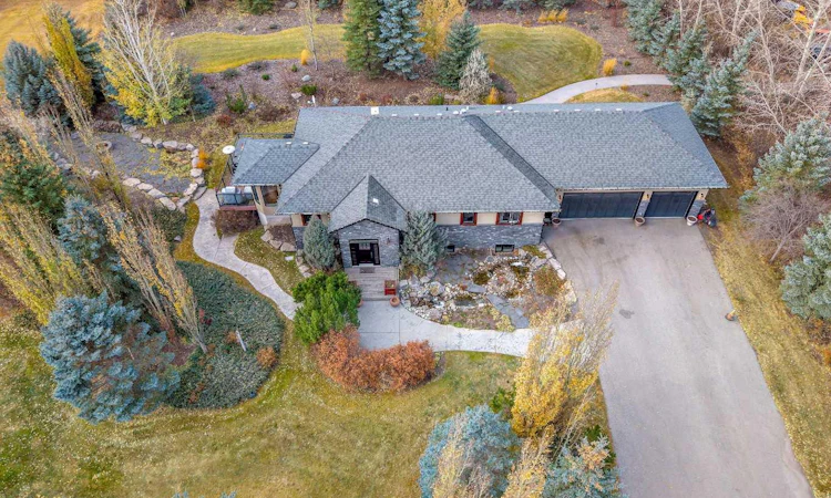 275200 Township Road 233