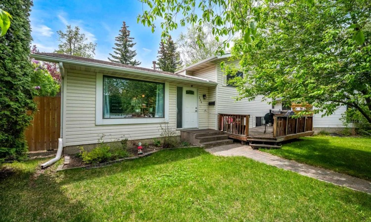 224 Ranchview Place NW