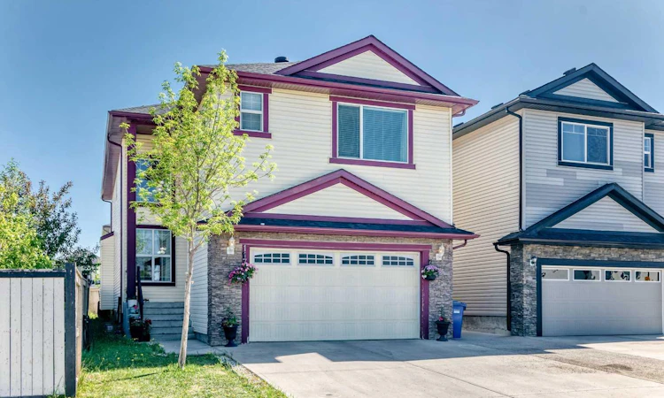 117 Saddlelake Grove NE