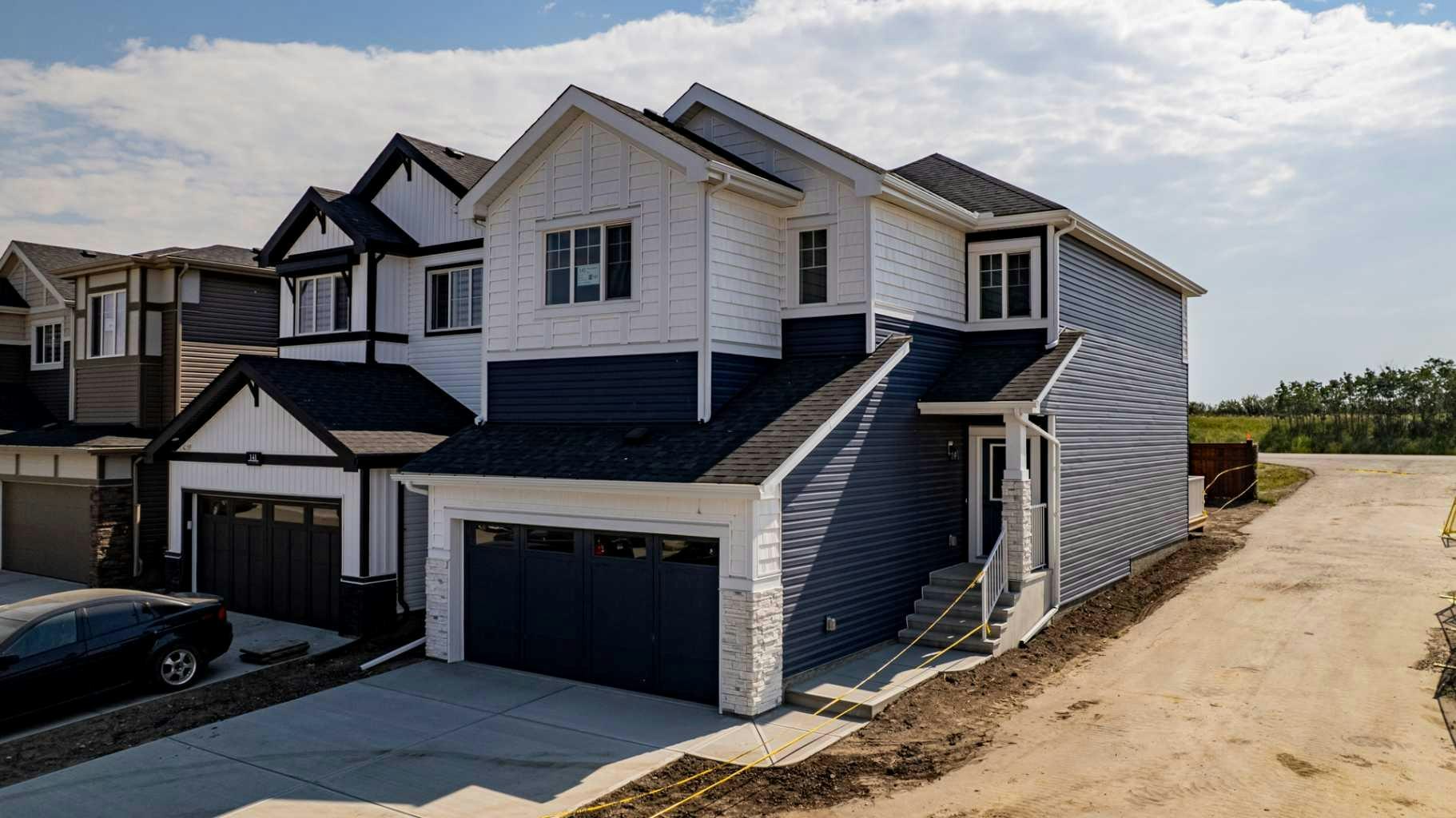 145 Sora Gardens SE, Calgary, AB, T3S 0V3