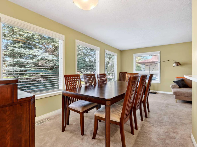10540 Oakfield Drive SW, Calgary, AB, T2W 2A9 - 11