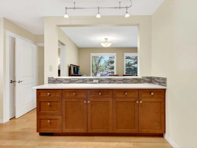 10540 Oakfield Drive SW, Calgary, AB, T2W 2A9 - 4