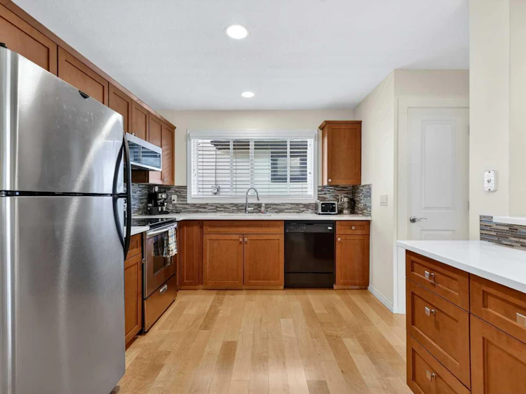 10540 Oakfield Drive SW, Calgary, AB, T2W 2A9 - 3