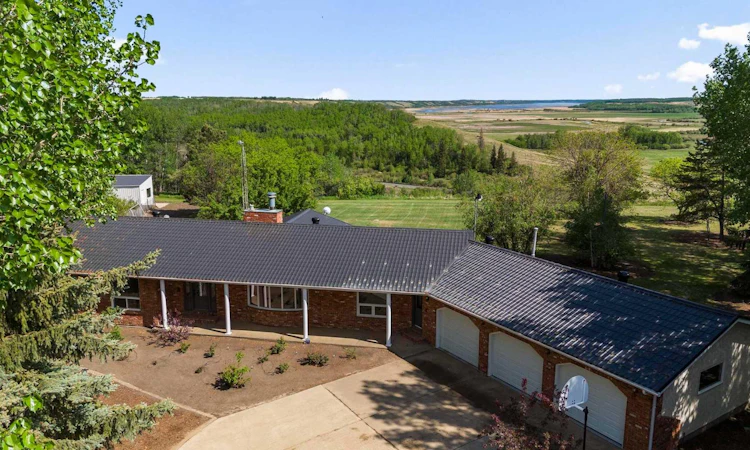 46139 Range Road 205