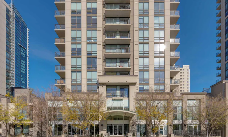 1008-1118 12 Avenue SW