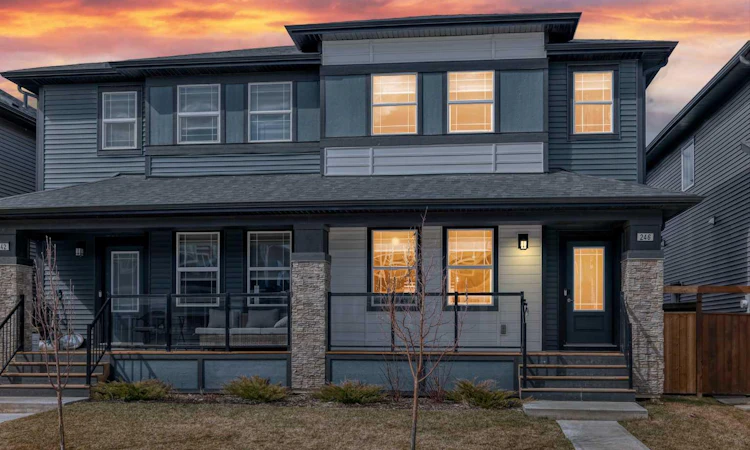 246 Midgrove Mews SW