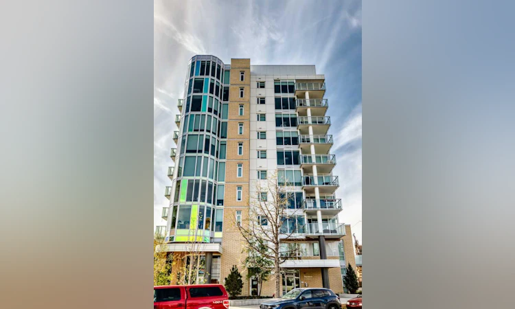 310-1107 Gladstone Road NW