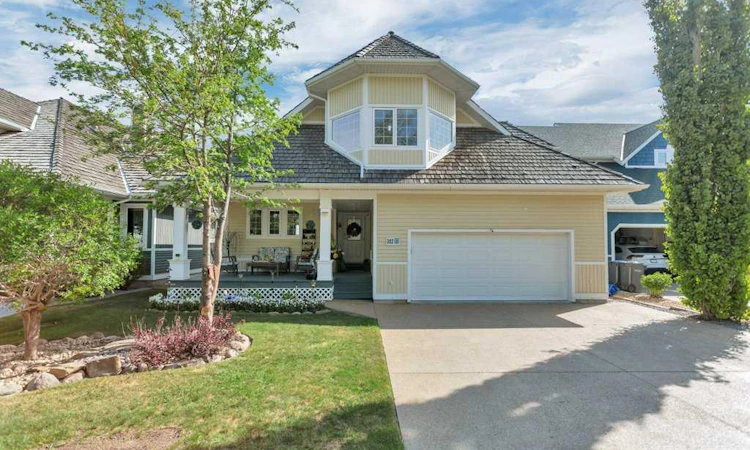 382 Marina Bay Place