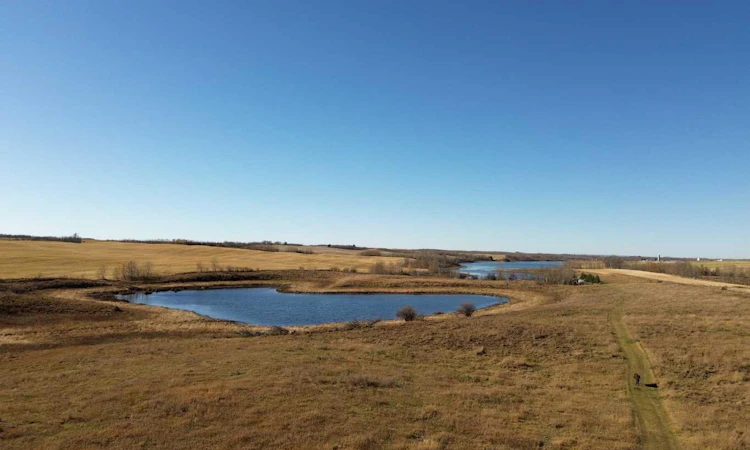 PT-NE-1-37-23-W4M Red Deer County