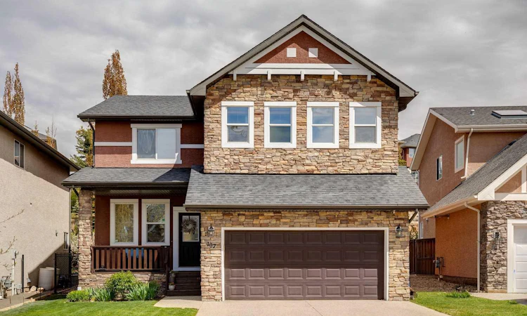 107 Aspen Stone Crescent SW