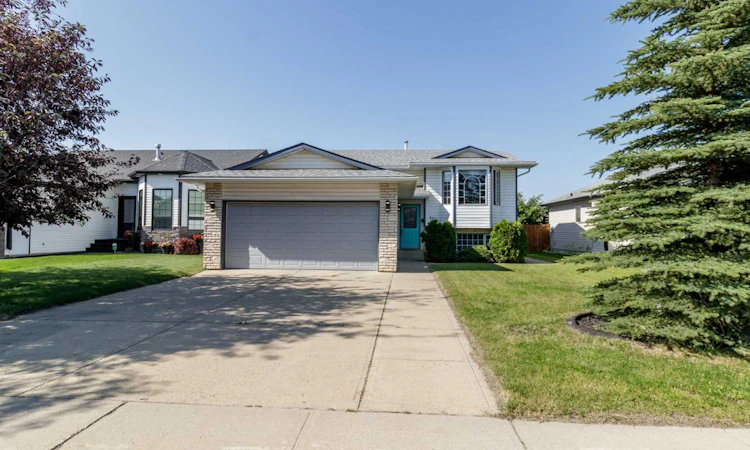 10 Kingston Drive