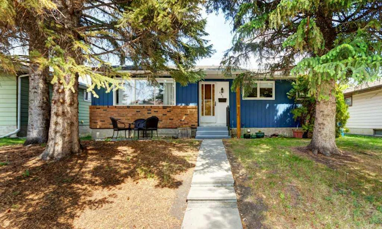 495 Queen Charlotte Road SE