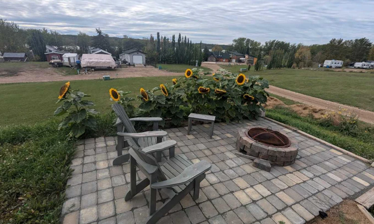 Unit 118-65275 Range Road 114a